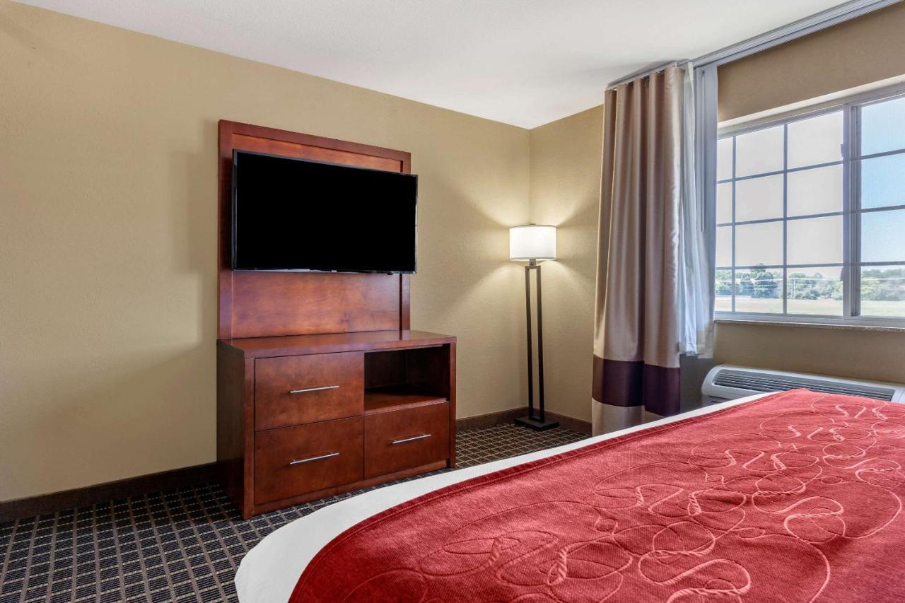 Comfort Suites Delavan - Lake Geneva Area Eksteriør billede