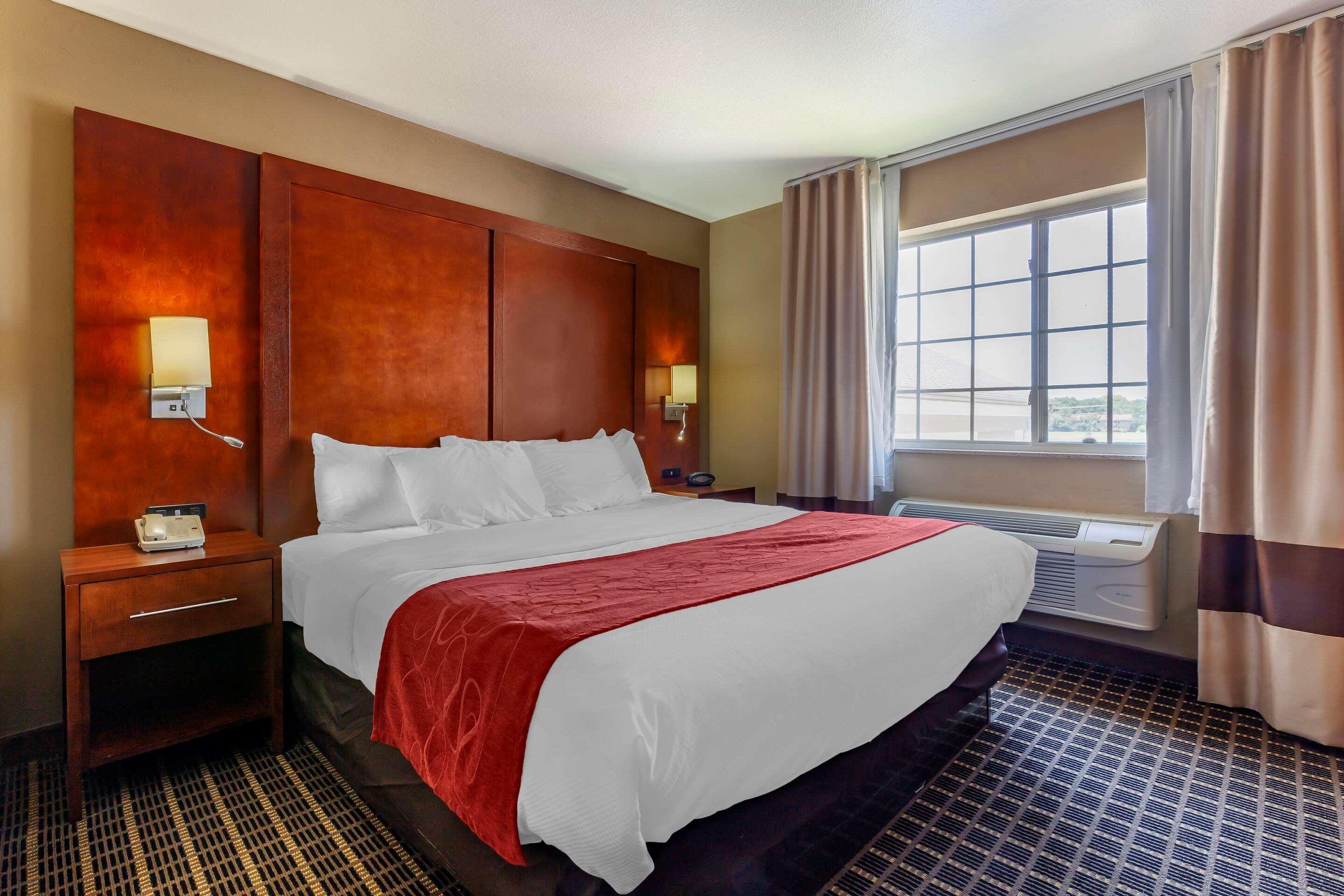Comfort Suites Delavan - Lake Geneva Area Eksteriør billede