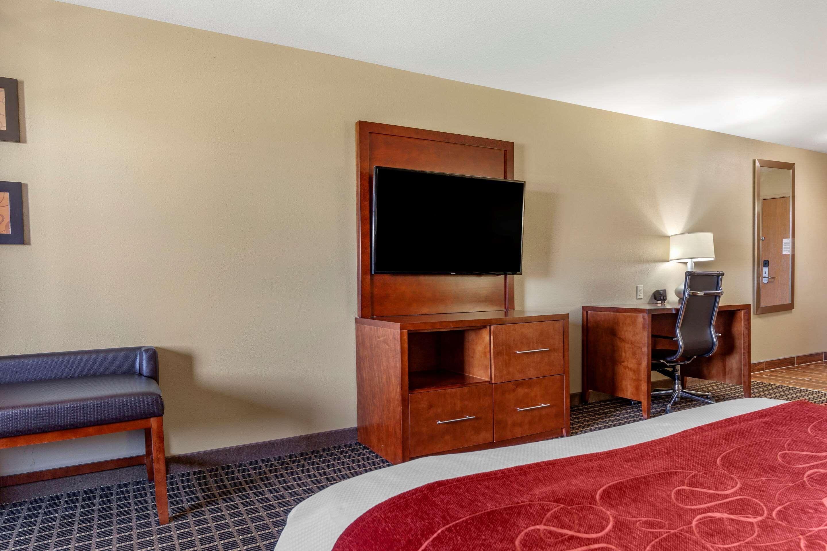 Comfort Suites Delavan - Lake Geneva Area Eksteriør billede