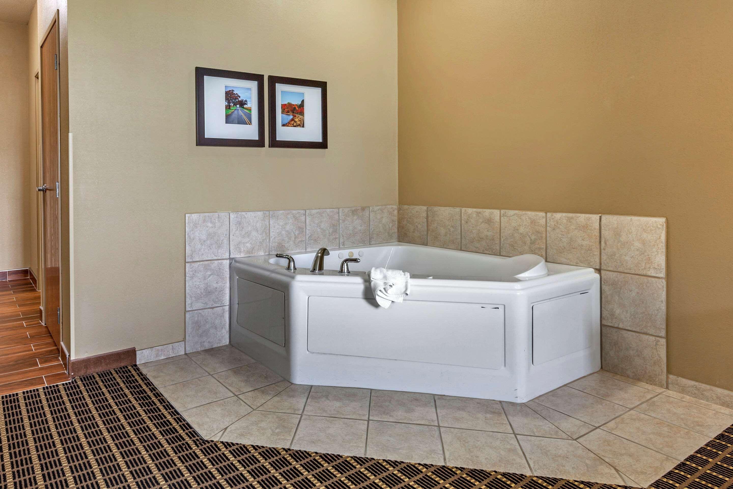 Comfort Suites Delavan - Lake Geneva Area Eksteriør billede
