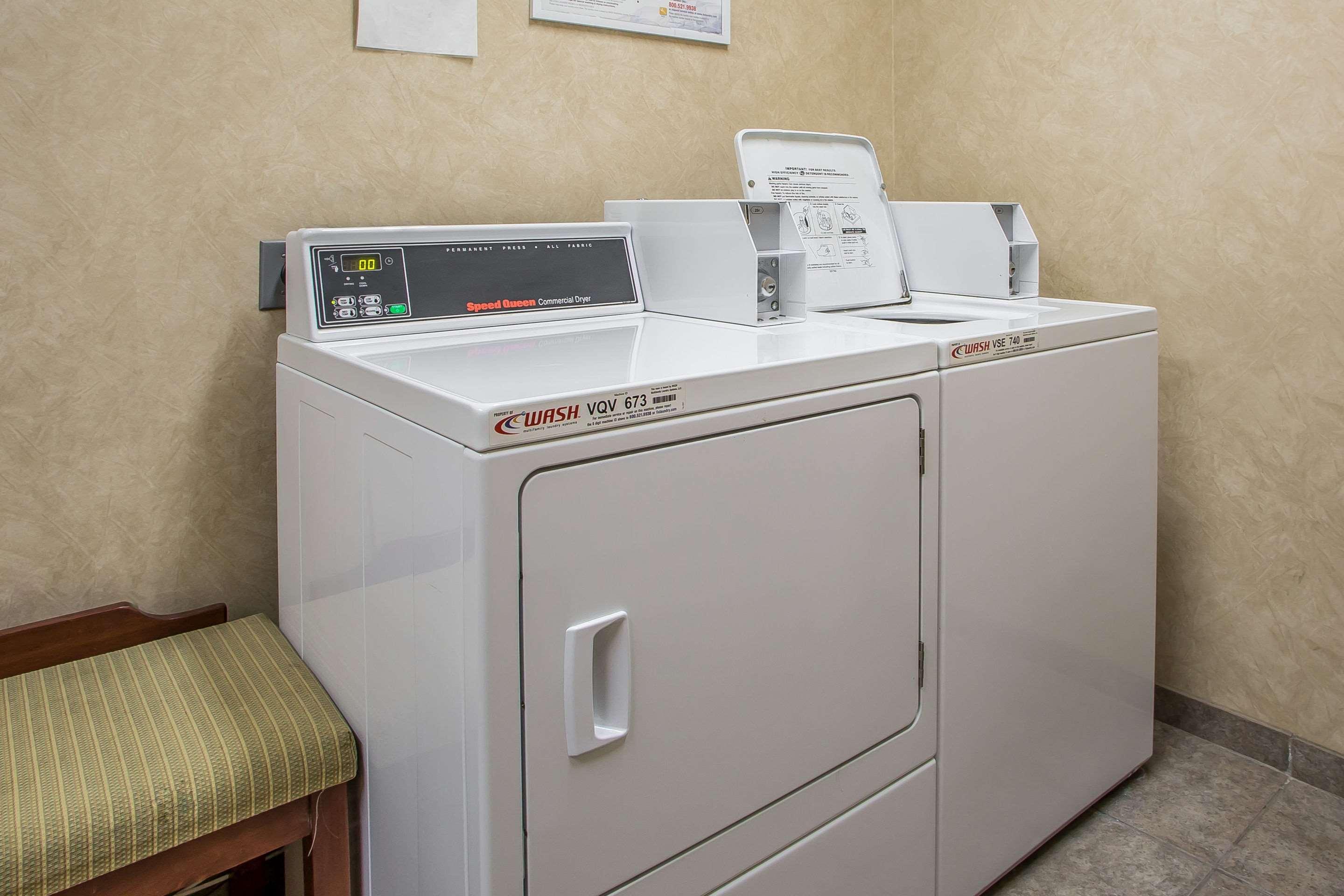 Comfort Suites Delavan - Lake Geneva Area Eksteriør billede